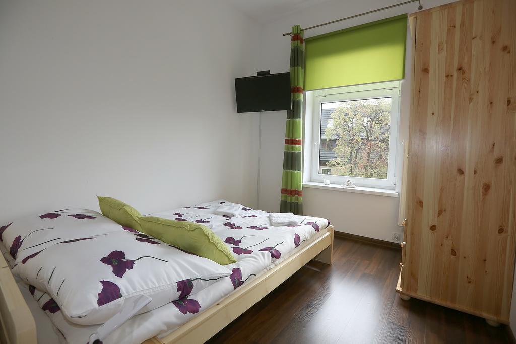 ザコパネApartament Giewont Krupowkiアパートメント エクステリア 写真